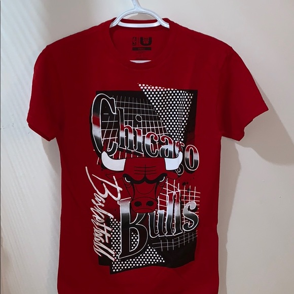 Chicago Bulls Tee - Picture 1 of 3